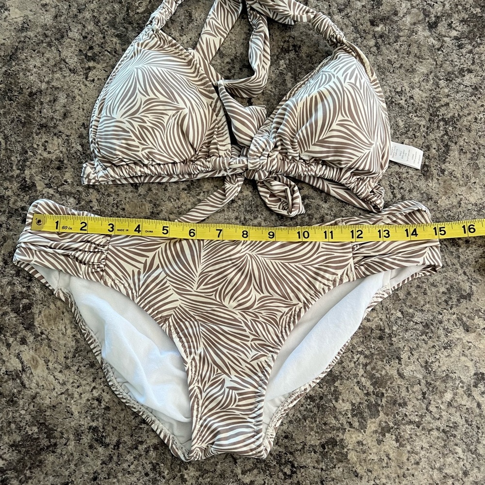 Athleta Tan and White floral bikini
